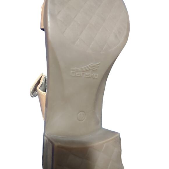 Dansko Tan and Cream Sandals - Picture 4 of 4